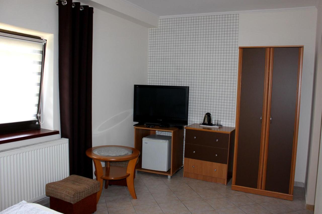 Park Lesny 'U Kaczyny' Hotel Rogow Exterior photo