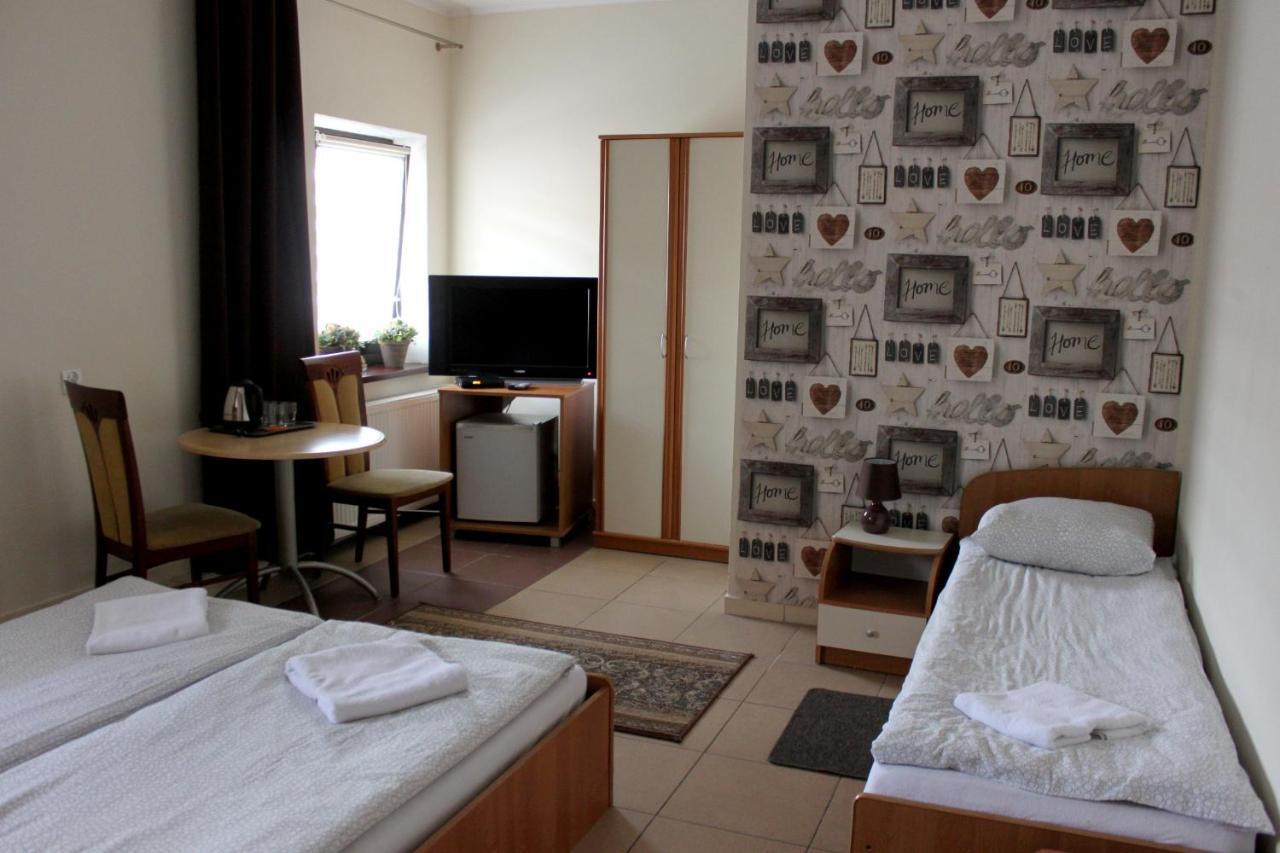 Park Lesny 'U Kaczyny' Hotel Rogow Exterior photo